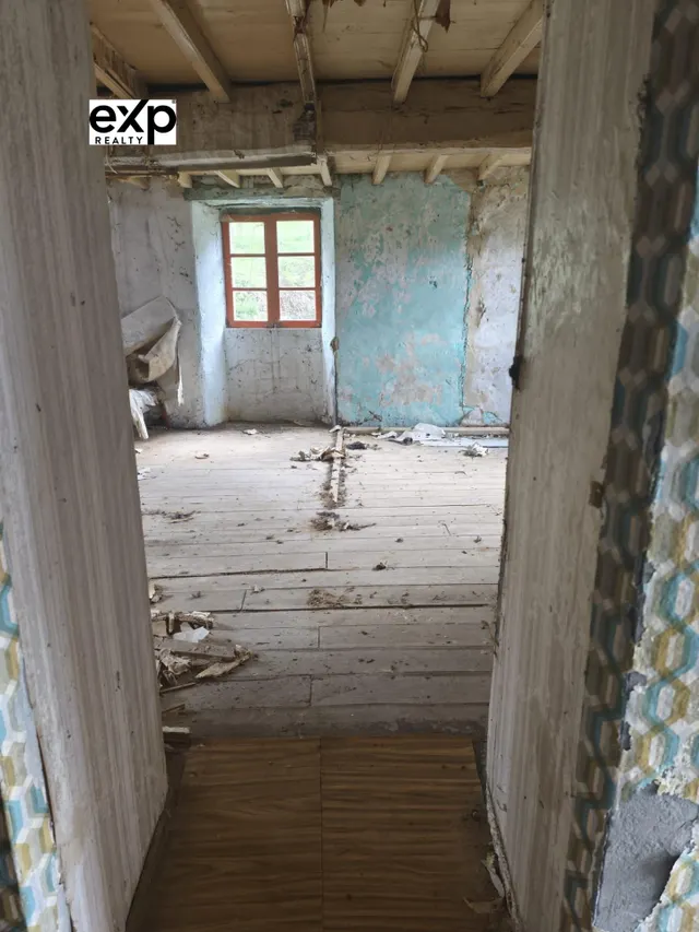 CASA DE PIEDRA CON GRAN FINCA Y VISTAS PANORÁMICAS A 7 KM DE LAS PLAYAS DE FOZ — 28