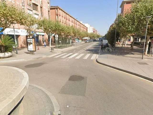 Primera planta de edificio de oficinas en alquiler en Barberá del Vallés — 14