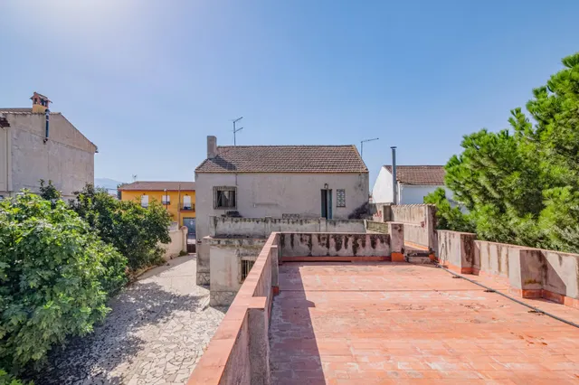 Gran casa de pueblo con terreno, en Ambroz (1260 m2 de parcela) — 39