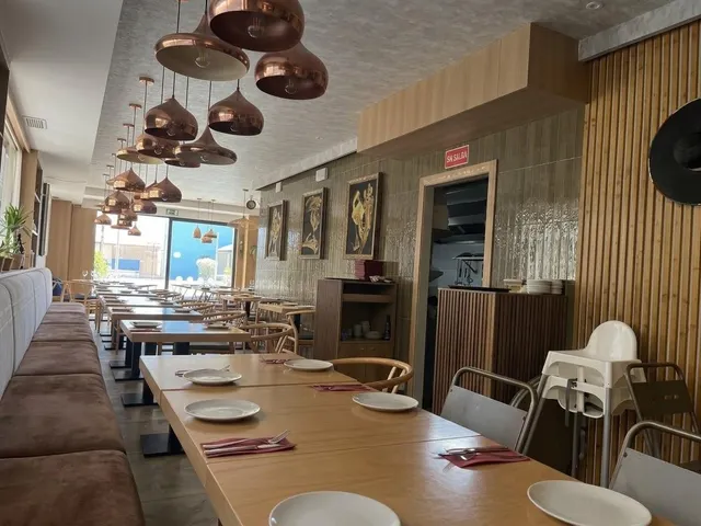 BAR RESTAURANTE con salida de humos y terraza — 8