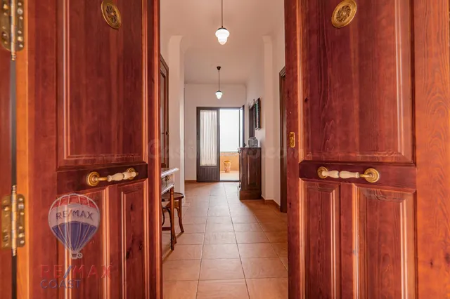 ENCANTADORA CASA EN SERRATO - foto 5