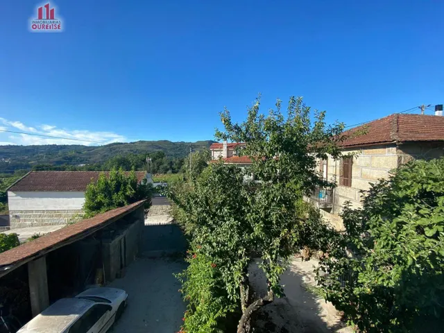 SE VENDE CASA SITUADA EN LA ZONA DE ALONGOS — 4