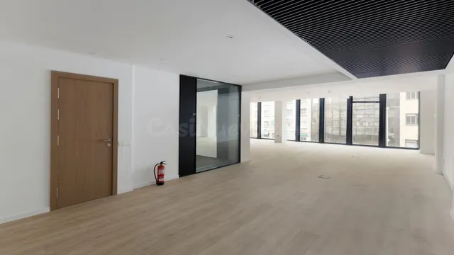 Oficina 199m² en alquiler - Eixample — 2