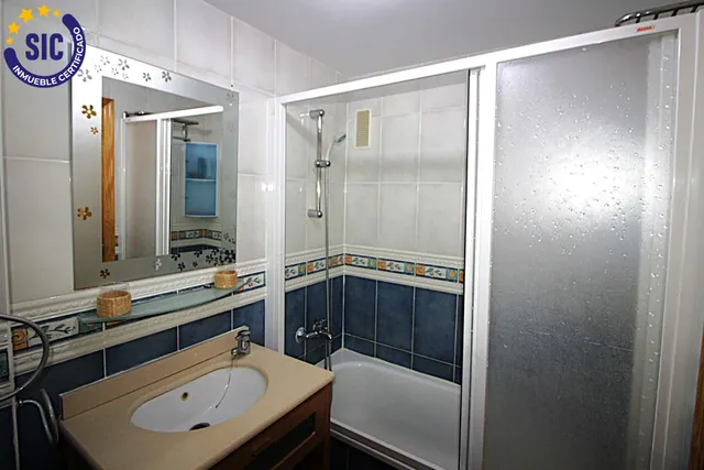 Apartamento en zona de playa de la Concha con una espectacular terraza de 88m2, piscina, garaje y trastero — 20