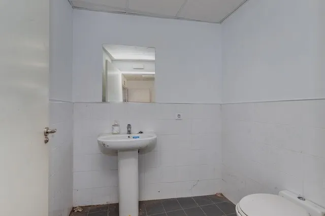 Local comercial 49m² en venta - Extremadura — 19