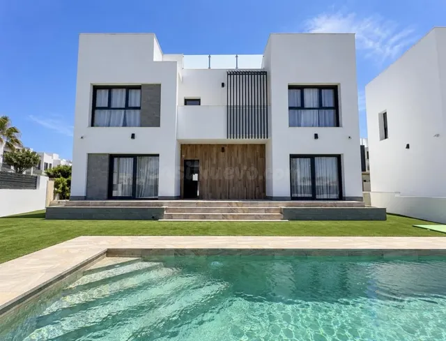 Villa 5 habitaciones 368m² en venta - Aguas Nuevas