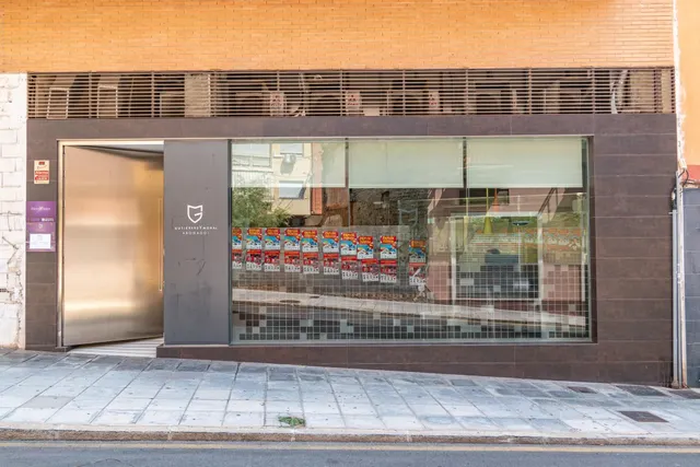 Local comercial 6 habitaciones 200m² en venta - Motril puebl - foto 3