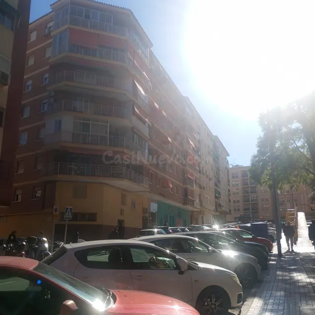 Local comercial en ZONA HOSPITAL CIVIL/CAMINO SUAREZ - foto 4