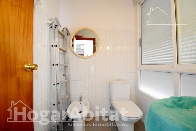 Amplio, luminoso y exterior con terraza, cerca del mar — 38