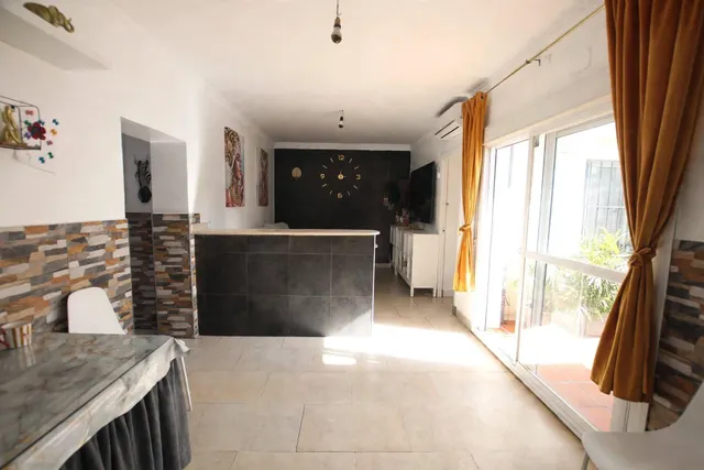 CASA CON AZOTEA EN SAN JOSE OBRERO - foto 2