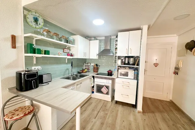 Gran apartamento en Torrevieja: 2 hab, 1 baño — 19