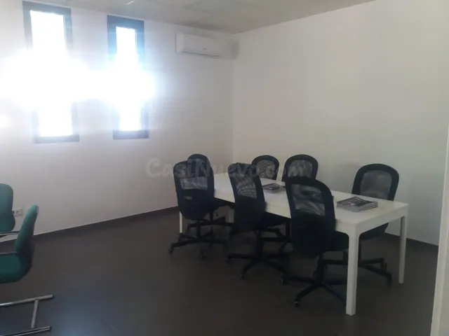 Local comercial 120m² en venta - Residencial gredos - foto 2