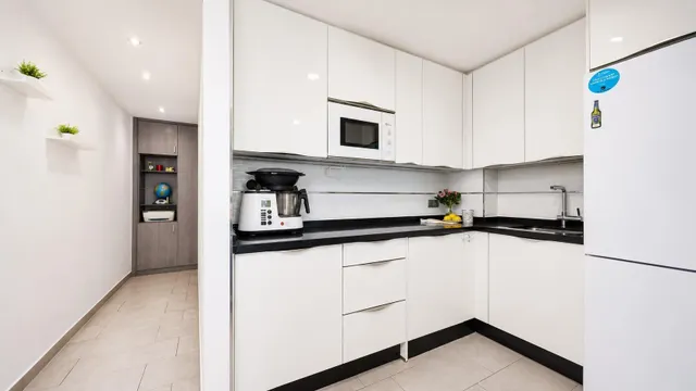 GRAN APARTAMENTO EN TORREVIEJA: 2 HAB, 1 BAÑO — 11