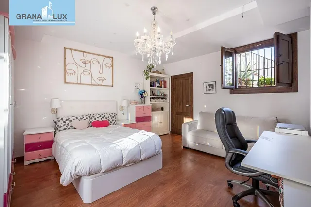CASA SINGULAR EN ALBAICÍN JUNTO A PUERTA DE ELVIRA — 30