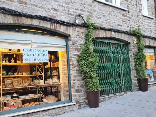 SE VENDE LOCAL COMERCIAL EN EL ENSANCHE DE SANTIAGO — 7