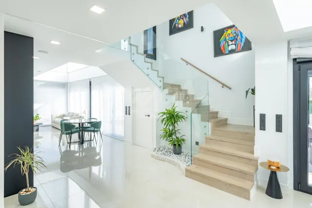 Chalet de lujo en venta en Colmenarejo con piscina climatizada — 27