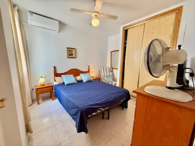 Ático con piscina comunitaria, Alicante, Torrevieja. 2 habitaciones | 63 m2 | A 100 metros del mar — 7