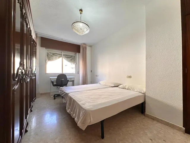 Piso 4 habitaciones 127m² en venta - La Chana — 26