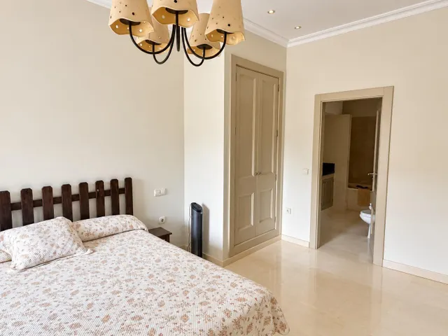 Vivienda de lujo en La Manga Club con jardín, piscina privada y garaje — 15