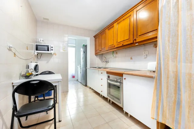 Amplio piso de 4 dormitorios en la prestigiosa urbanización Jardín de la Reina. Garaje y trastero — 10