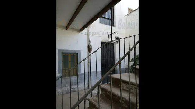 SE VENDE CASA ANTIGUA CON TERRENO DE 3 PLANTAS EN BERJA — 16