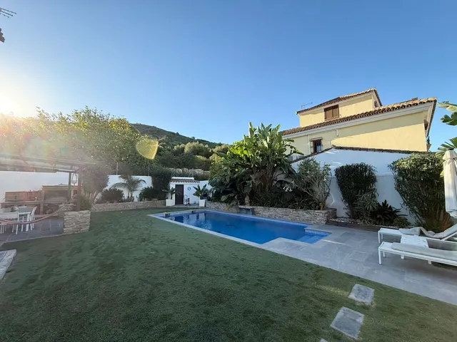 Chalet 5 habitaciones 347m² en venta - Costa Del Sol — 24