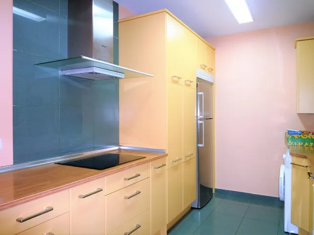 Se Vende Piso de 118 m2, reformado, en Don Jaime esquina Plaza del Pilar — 16