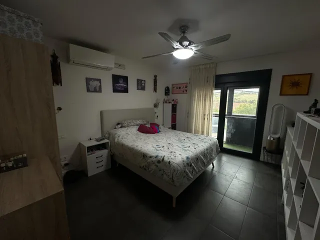 Vivienda unifamiliar reformada con jardín, terraza y garaje-taller en Paseo de los Pisones, Burgos — 16