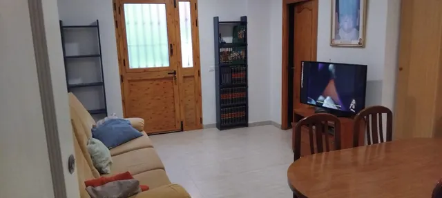 Junto a la Playa del Postiguet: Local Comercial y Vivienda en Primera Línea — 19