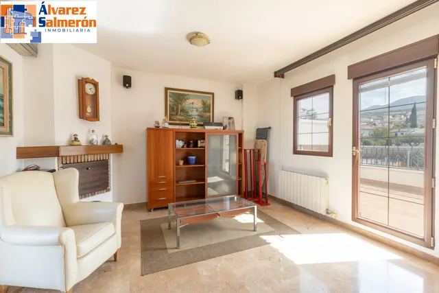 ADOSADA CON 4 DORMITORIOS, AMPLIAS TERRAZAS Y VISTAS A GRANADA Y SIERRA NEVADA — 37