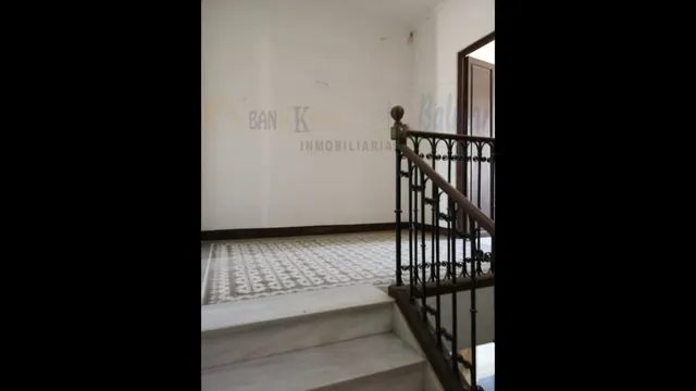 SE VENDE CASA ANTIGUA CON TERRENO DE 3 PLANTAS EN BERJA — 6