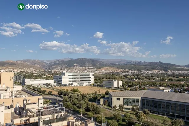 Ático dúplex en Campus de la Salud — 21
