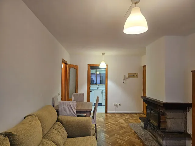 Vivienda de dos dormitorios en alquiler en Torrecaballeros. — 9