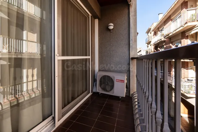GRAN PISO EXTERIOR EN FIGUERES - foto 2