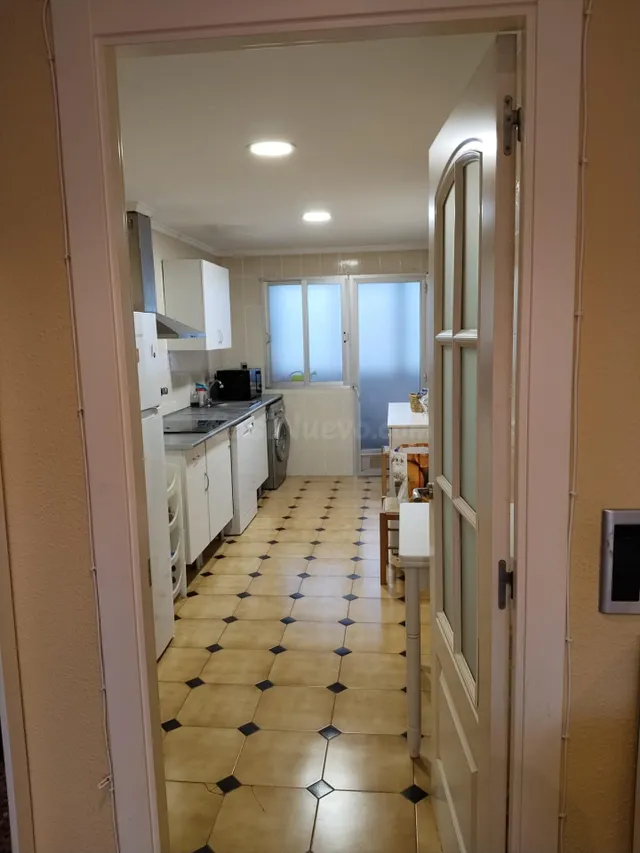 PISO MUY AMPLIO CON GARAJE A LA VENTA EN BENIMAMET - foto 5