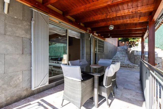 Espectacular Casa en Castellar del Vallès — 16