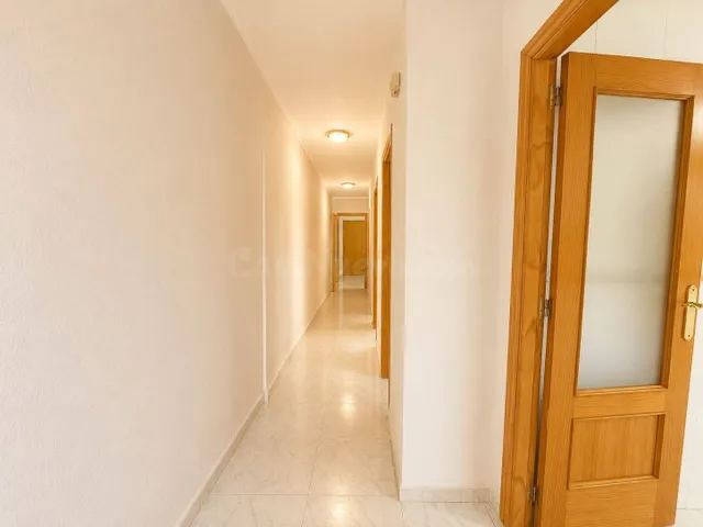 Piso con vistas al mar en venta en Jávea - foto 5