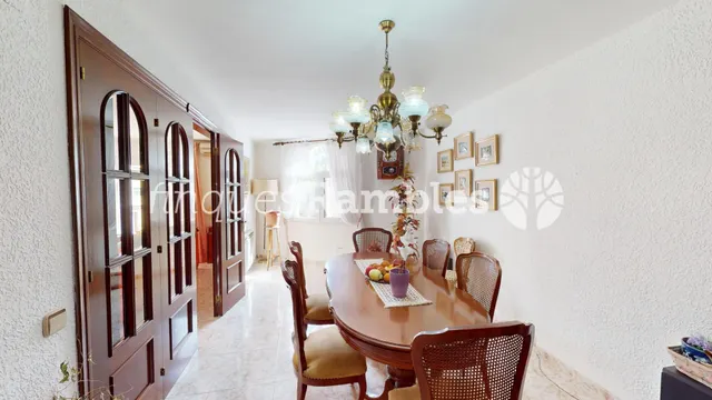 Casa àmplia en una ubicació privilegiada de Set Camins — 7
