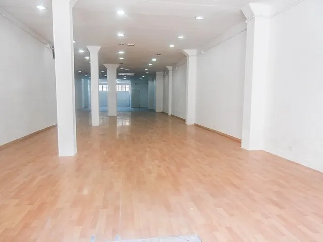 Local diáfano en venta, Sabadell, zona  Creu de Barbera — 7