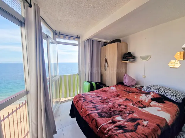 Apartamento de 2 dorm en 1ra línea de Levante - foto 4