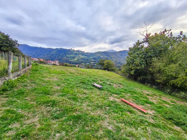 Finca edificable de 2.065 m2 en Olloniego, con vistas a la montaña — 18