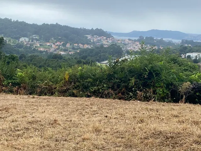 Terreno con proyecto de ejecución en camino Galeota, Beade — 16