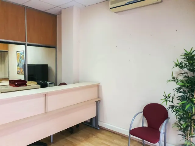 Local comercial en alquiler en el centro de Esparreguera — 4