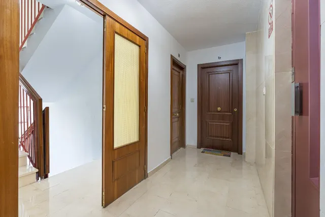 AMPLIO PISO EN AVENIDA DE PULIANAS — 26