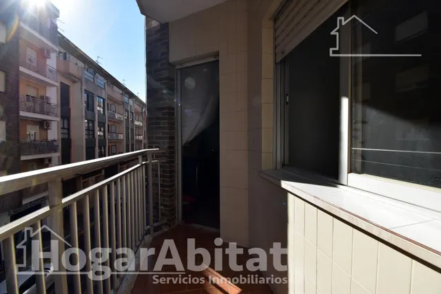 ¡REFORMADO A ESTRENAR! IMPECABLE, AMPLIO Y EXTERIOR CON BALCÓN — 11