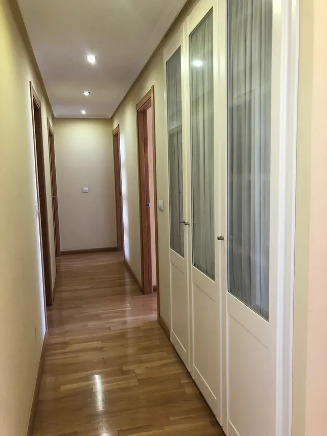 Amplio Piso en el Centro de Ponferrada - Ideal para Familias — 8