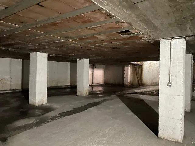 SE VENDE PLAZA GARAJE DOBLE — 9