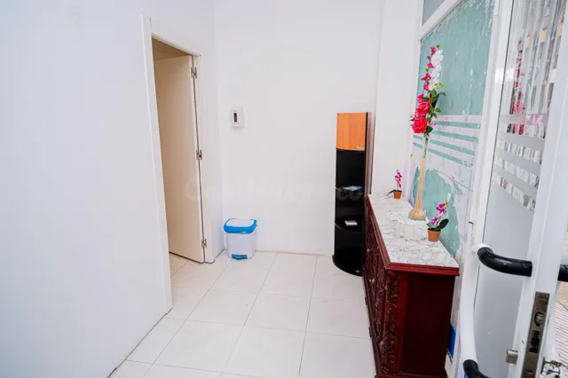 Local con posibilidad de convertir a vivienda en el corazón  - foto 2