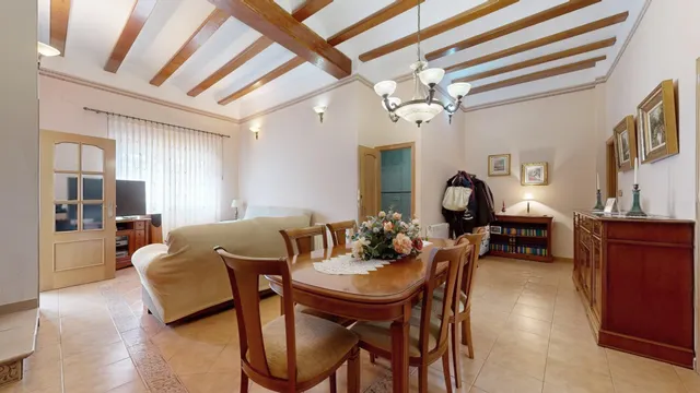 Oportunidad preciosa casa en zona muy demandada de Cheste — 2