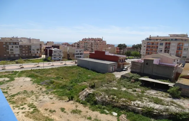 Apartamento de 62 m2 con 2 dormitorios, terraza y parking — 6